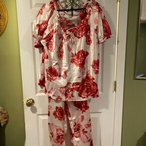 NWOT Floral Red and White Women's Sleepwear Set